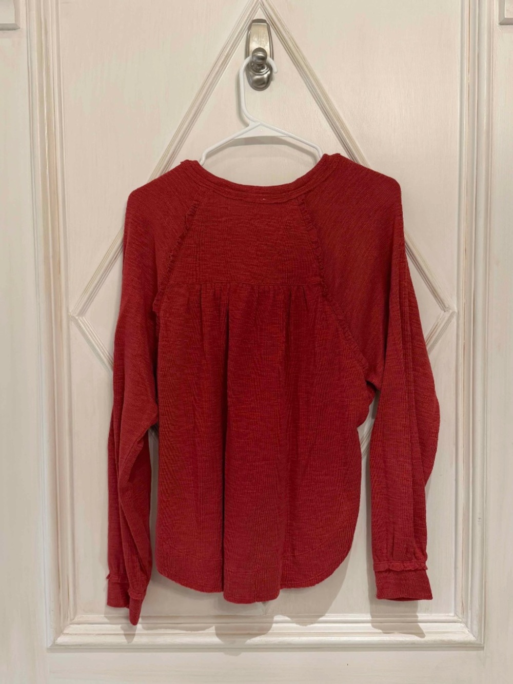 Pilcro Ruffled Raglan Thermal Red Wine Top - Picture 4 of 5